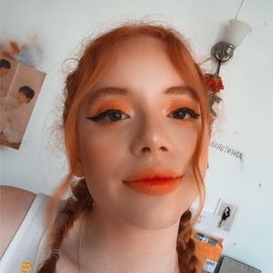 Meet your Posher, Regina